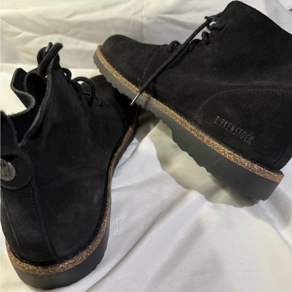 Birkenstock Uppsala Mid
Suede Leather - Men Black Size 9-9.5 - Picture 4 of 8